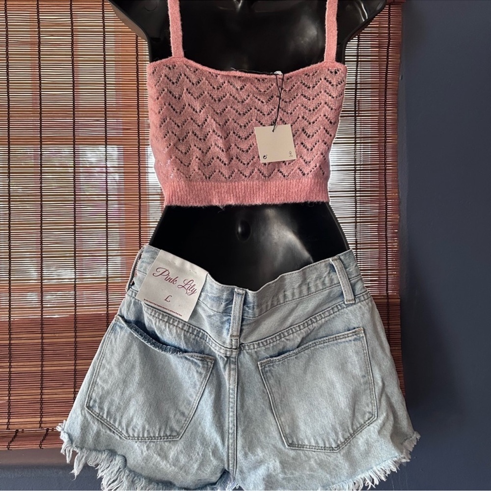Pink Lily Distressed Denim Light Wash Jean Shorts - Picture 3 of 4